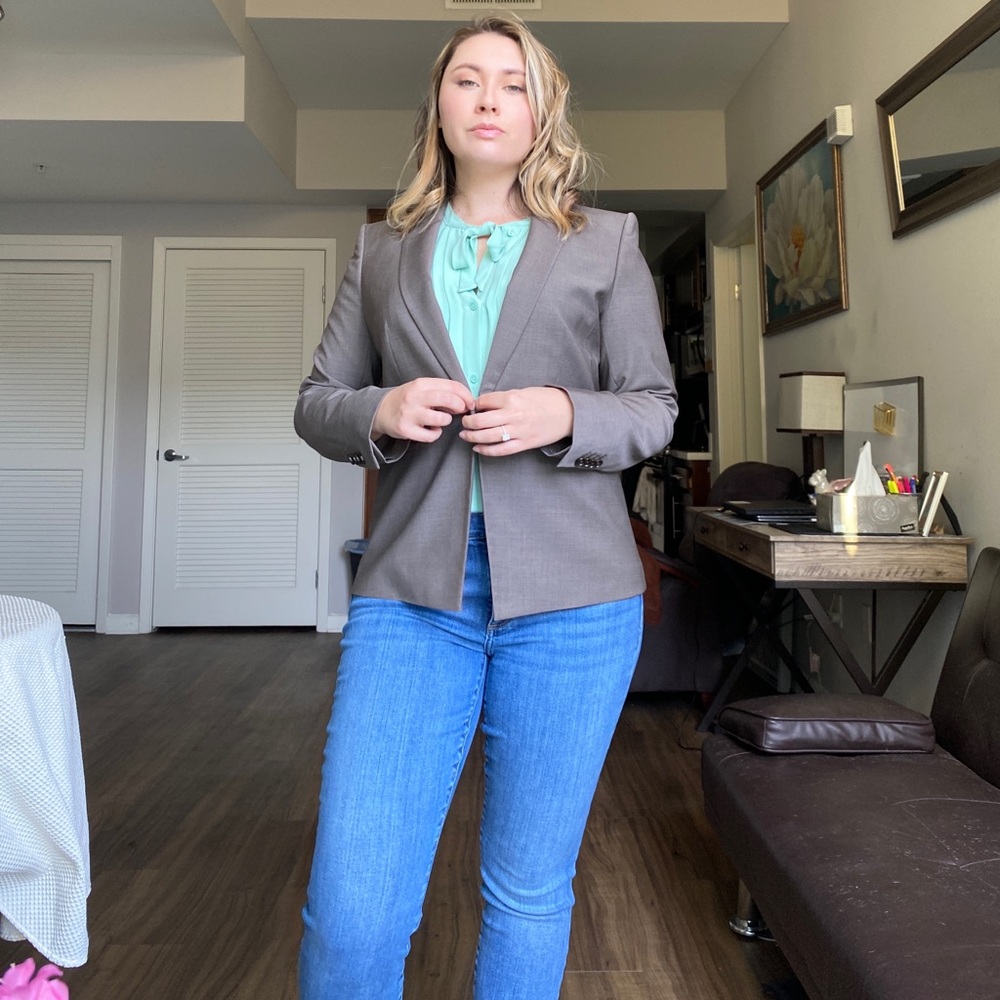 Ann Taylor neutral gray petite blazer